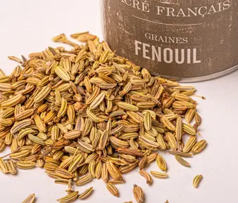 Épices Sacré français - Épice entière - Graines - Fenouil - Il offre une saveur distincte, combinant des notes légèrement sucrées, d'anis et de réglisse. Le fenouil accomode les crustacés et les poissons, il se consomme également en tisane pour ses bienfaits digestifs