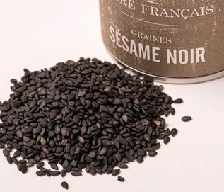 Épices Sacré français - Épice entière - Graines - Sésame noir - Ce condiment, utilisé comme une épice, aux goûts de noisette plus doux que le sésame doré est légèrement anisé.