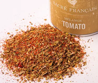 Épices Sacré français - Mélange d’épices - Tomato - Ce mélange d'épices et d'herbes aromatiques parfumera avec gourmandise vos préparations à base de tomate. Sauces bolognaise, pizzas, ou lasagnes…Les saveurs de la cuisine méditerranéenne s'offrent à vous !